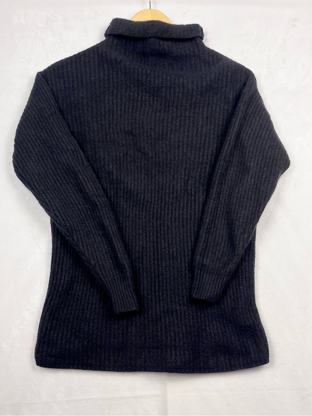 Wilfred Aritzia 100% Merino Wool Ribbed Turtleneck Sweater Size Small
